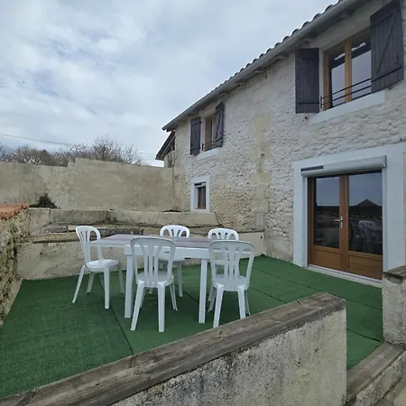 Renove Avec Piscine Partagee A Saint-meard-de-drone - Fr-1-616-468 Villetoureix