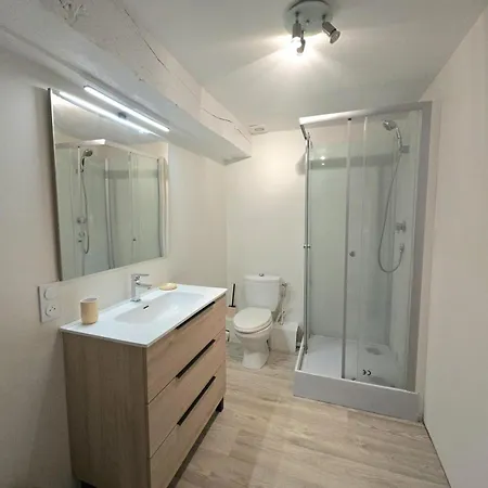 Renove Avec Piscine Partagee A Saint-meard-de-drone - Fr-1-616-468
